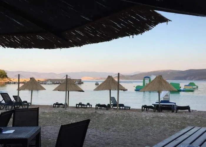 Апартаменты Mavri Рисика